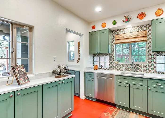 Cool W/ A/c & Monsoon Views! Holiday home *