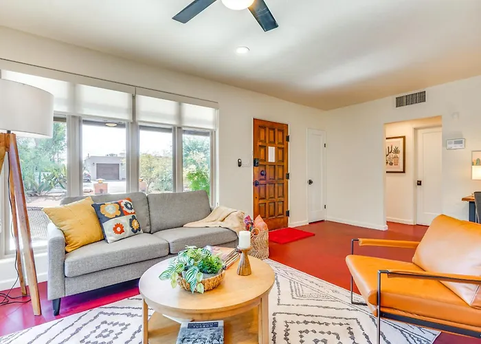 Cool W/ A/c & Monsoon Views! *