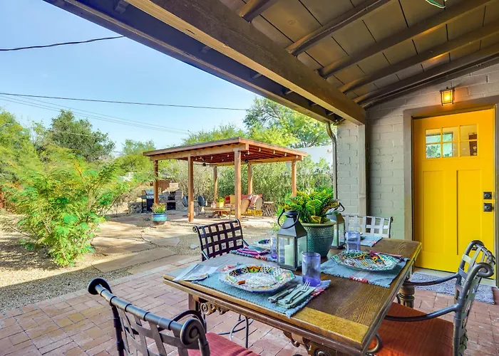 Holiday home Cool W/ A/c & Monsoon Views!
